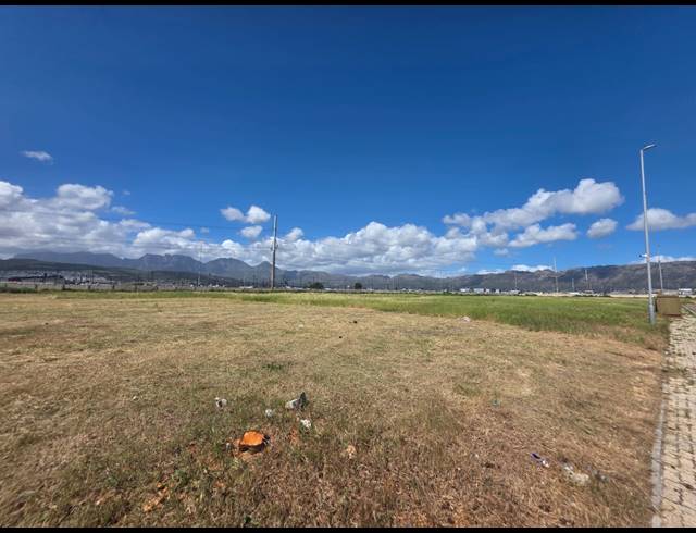 20,887M² VACANT LAND TO LET IN BROADLANDS PARK